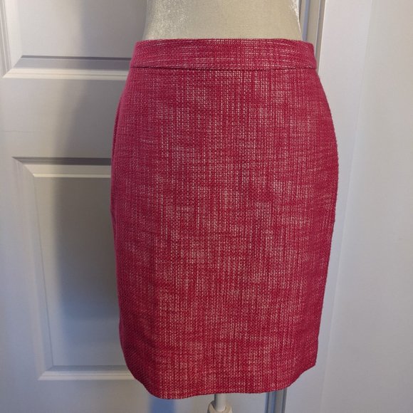 Banana Republic Dresses & Skirts - 3/$33 NEW Banana Republic Hot Pink Skirt - w/o tags
